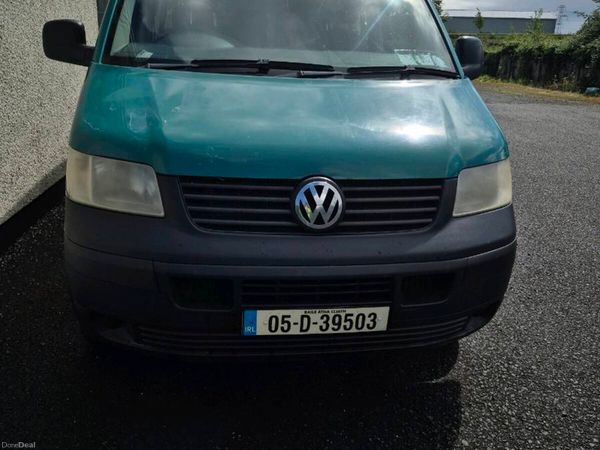 Volkswagen Shuttle Minibus, Diesel, 2005, Green