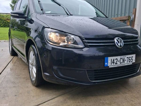 Volkswagen Touran MPV, Diesel, 2014, Black