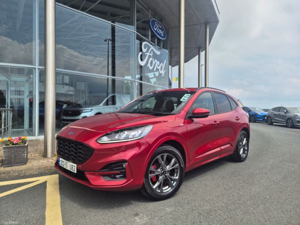 Ford Kuga MPV, Diesel, 2020, Red