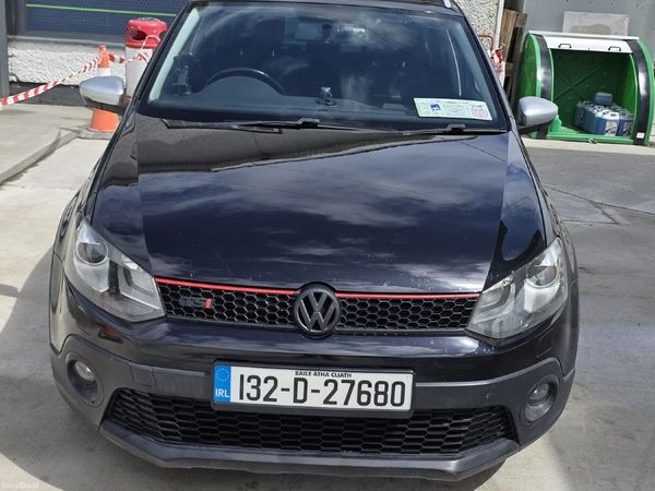 Volkswagen Polo Hatchback, Petrol, 2013, Black