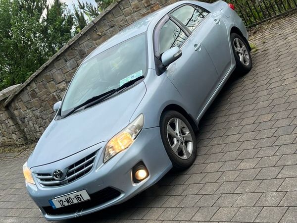 Toyota Corolla Saloon, Diesel, 2012, Blue