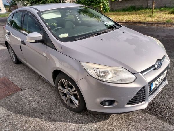 Ford Focus Hatchback, Diesel, 2012, Grey