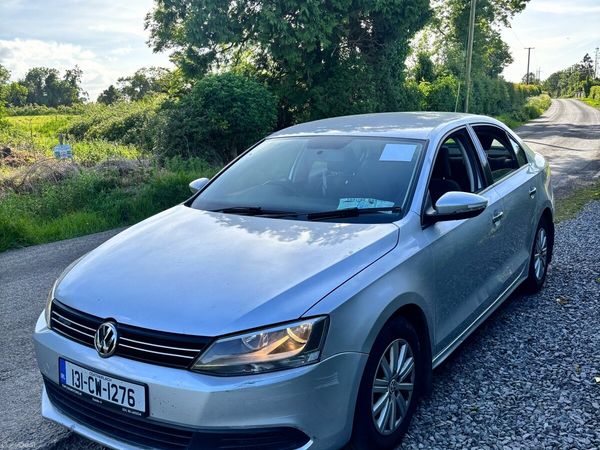 Volkswagen Jetta Saloon, Diesel, 2013, Silver