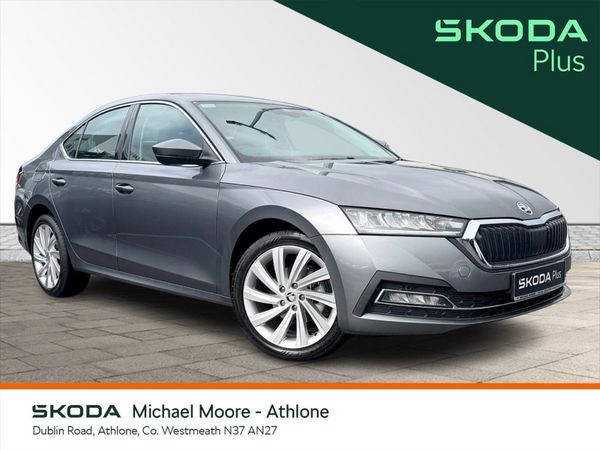 Skoda Octavia Saloon, Petrol, 2023, Grey