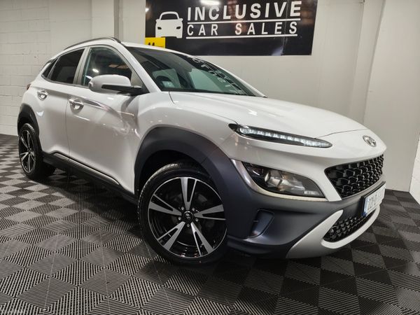 Hyundai KONA MPV, Petrol, 2022, White