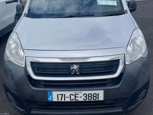 Peugeot Partner MPV, Diesel, 2017, Silver