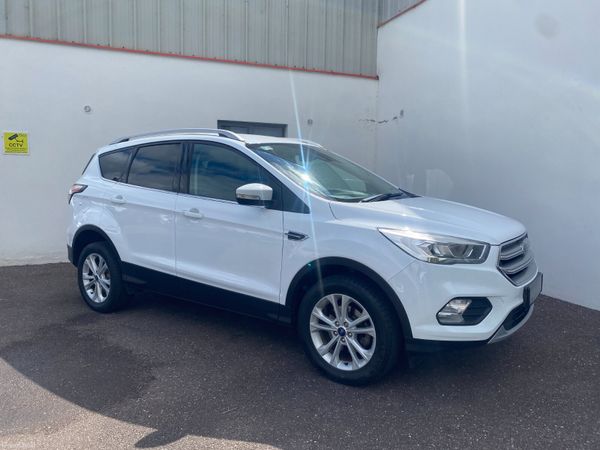 Ford Kuga SUV, Diesel, 2019, Red