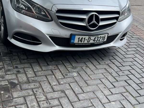 Mercedes-Benz E-Class Saloon, Diesel Hybrid, 2014, Silver