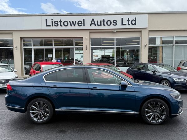 Volkswagen Passat Saloon, Diesel, 2021, Blue