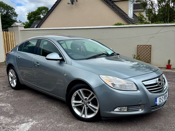 Opel Insignia MPV, Diesel, 2012, Silver