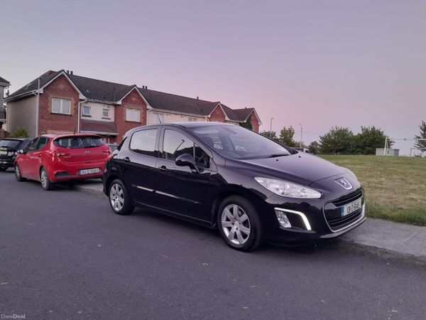 Peugeot 308 MPV, Diesel, 2013, Black