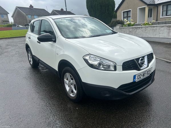 Nissan Qashqai Hatchback, Diesel, 2013, White