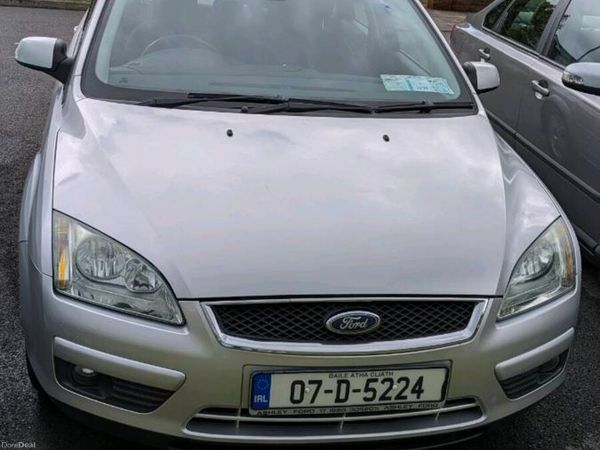 Ford Focus Hatchback, Petrol, 2007, Silver
