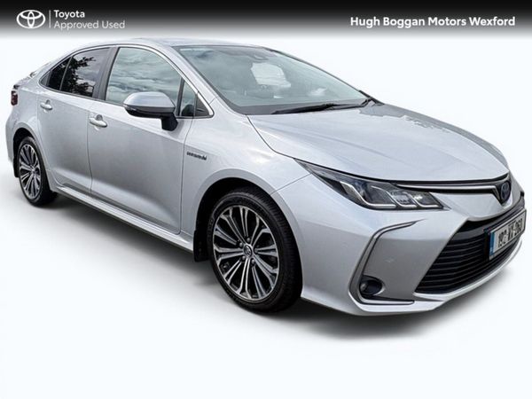 Toyota Corolla Saloon, Petrol Hybrid, 2019, Silver