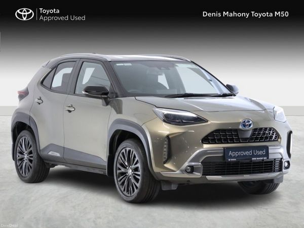 Toyota Yaris Cross SUV, Petrol Hybrid, 2022, Green