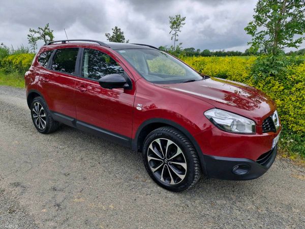 Nissan Qashqai+2 MPV, Diesel, 2013, Red