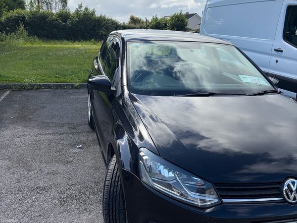 Volkswagen Polo Hatchback, Petrol, 2014, Black