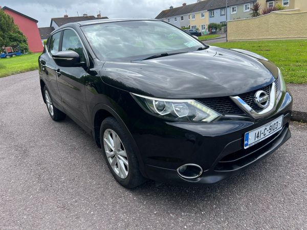 Nissan Qashqai Hatchback, Diesel, 2014, Black