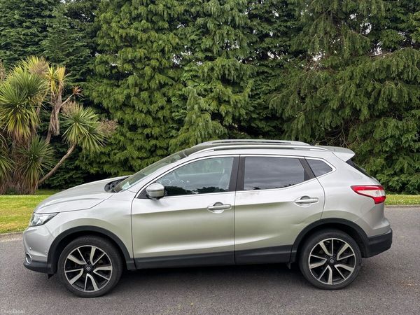 Nissan Qashqai Hatchback, Diesel, 2016, Silver