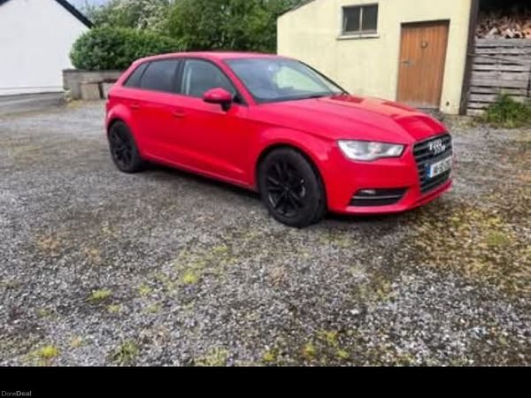 Audi A3 Hatchback, Diesel, 2014, Red