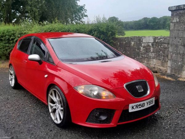 SEAT Leon Hatchback, Diesel, 2009, Red