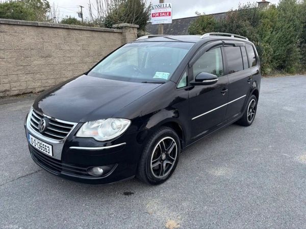 Volkswagen Touran MPV, Petrol, 2010, Black