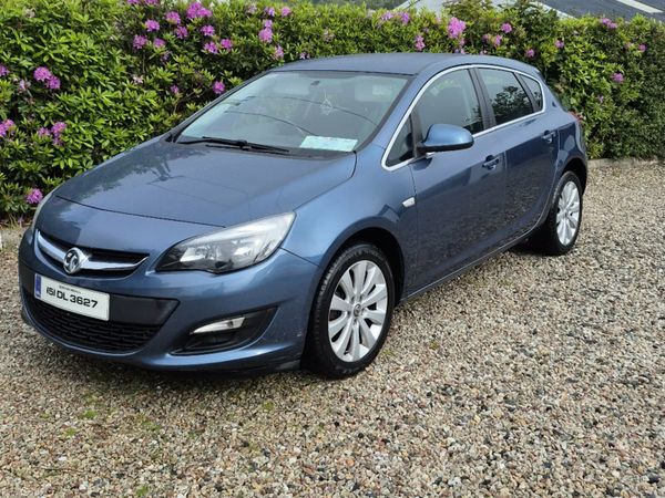 Vauxhall Astra Hatchback, Diesel, 2015, Blue