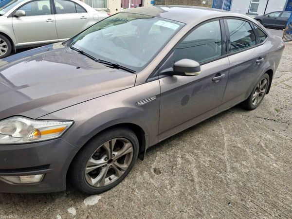 Ford Mondeo Saloon, Diesel, 2011, Brown