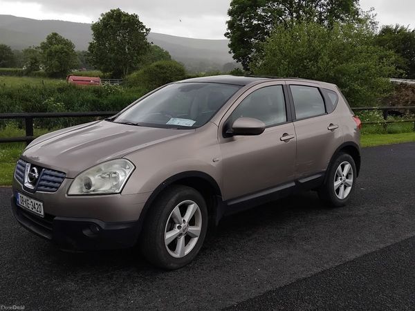 Nissan Qashqai Hatchback, Petrol, 2008, Brown