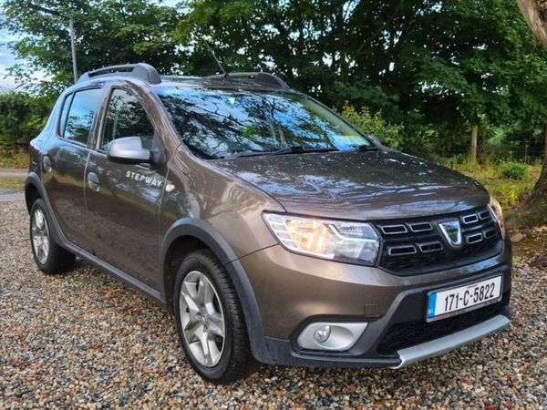 Dacia Sandero Stepway Hatchback, Diesel, 2017, Brown