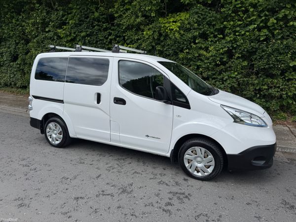 Nissan NV200 Estate, Electric, 2017, White