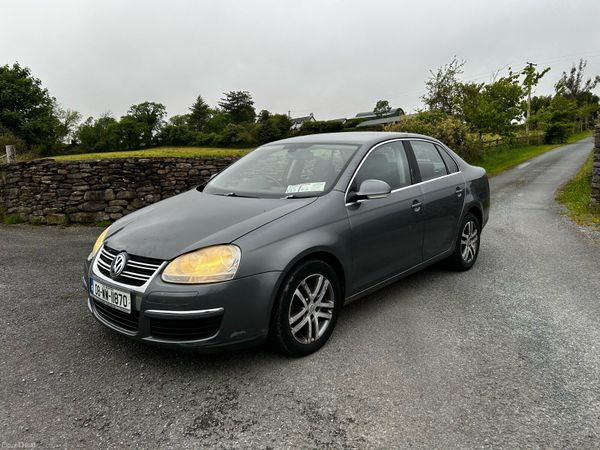 Volkswagen Jetta Saloon, Diesel, 2008, Grey