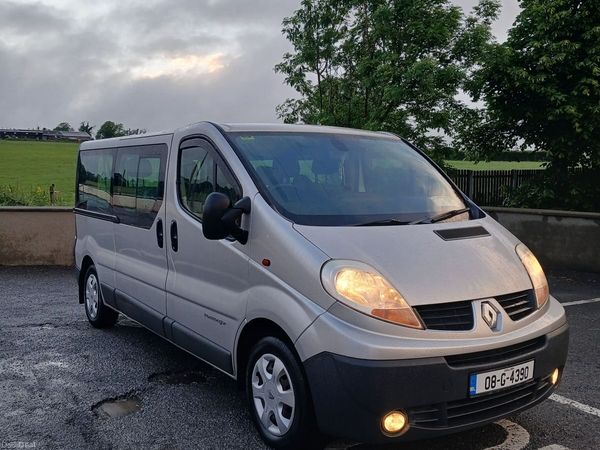 Renault Trafic MPV, Diesel, 2008, Silver