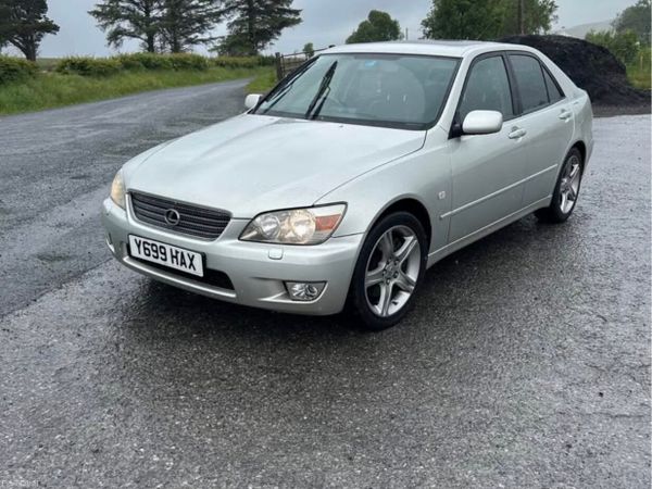 Lexus IS Saloon, Petrol, 2001, Silver