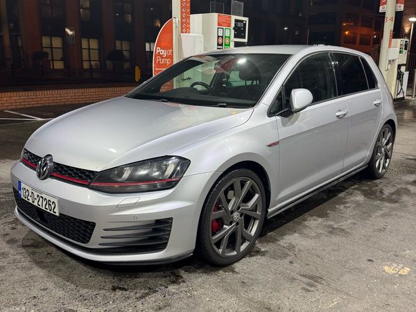 Volkswagen Golf Hatchback, Petrol, 2013, Silver