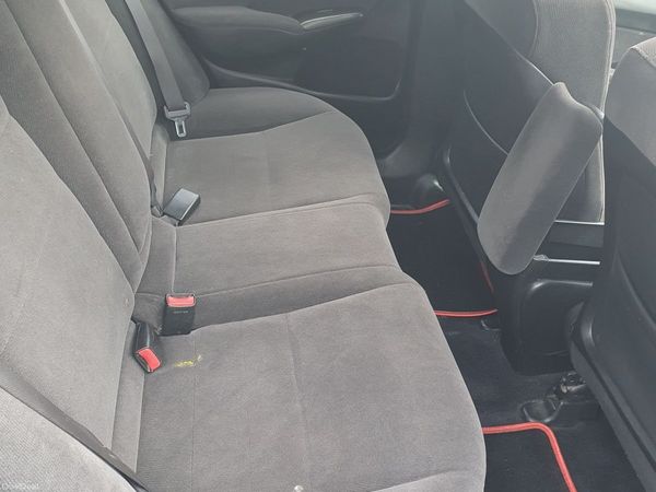 Honda Civic Saloon, Petrol, 2010, Beige