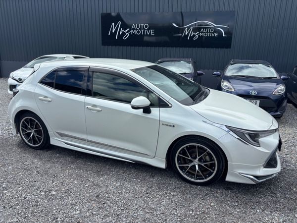 Toyota Corolla Hatchback, Petrol Hybrid, 2019, White
