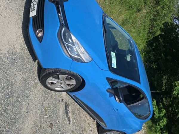 Renault Clio Hatchback, Petrol, 2016, Blue