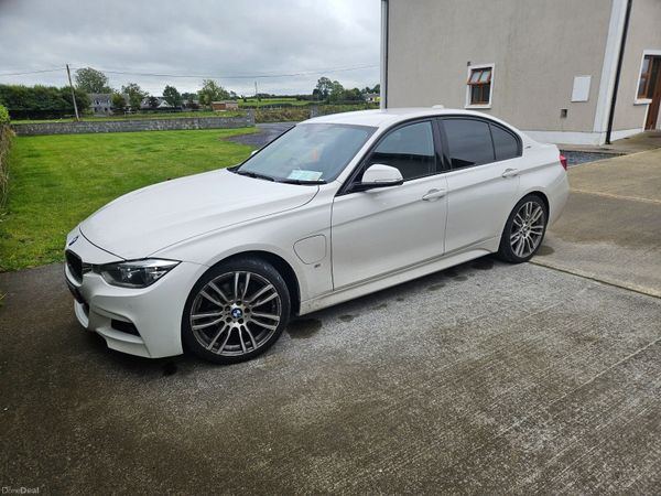 BMW 3-Series Saloon, Petrol Plug-in Hybrid, 2018, White