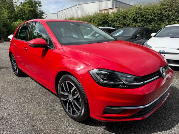 Volkswagen Golf Coupe, Petrol, 2018, Red