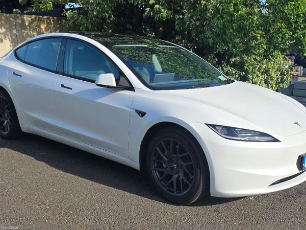Tesla Model 3 Saloon, Electric, 2024, White