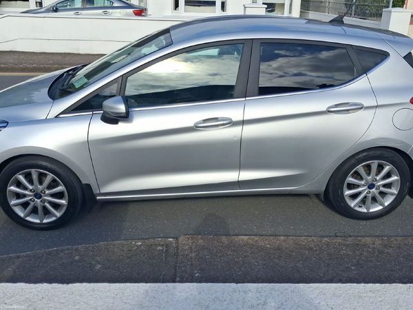 Ford Fiesta Hatchback, Petrol, 2020, Grey