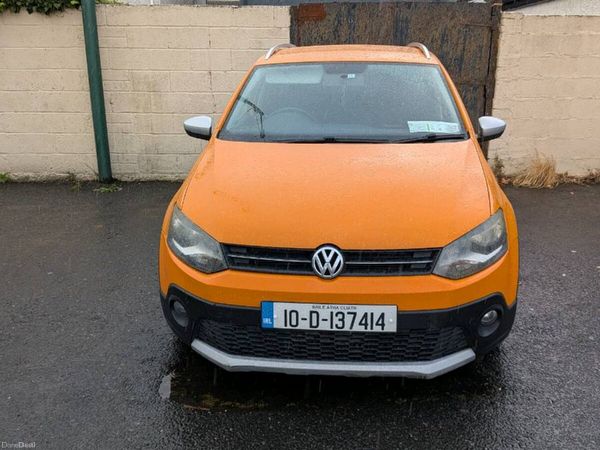 Volkswagen Polo Hatchback, Petrol, 2010, Orange