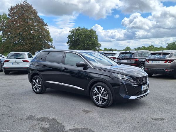 Peugeot 5008 MPV, Diesel, 2024, Black
