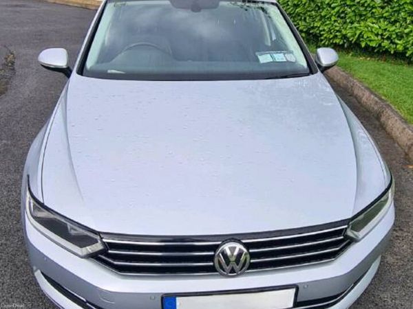Volkswagen Passat Estate, Diesel, 2018, Silver