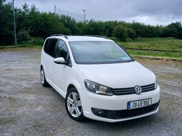 Volkswagen Touran MPV, Diesel, 2013, White