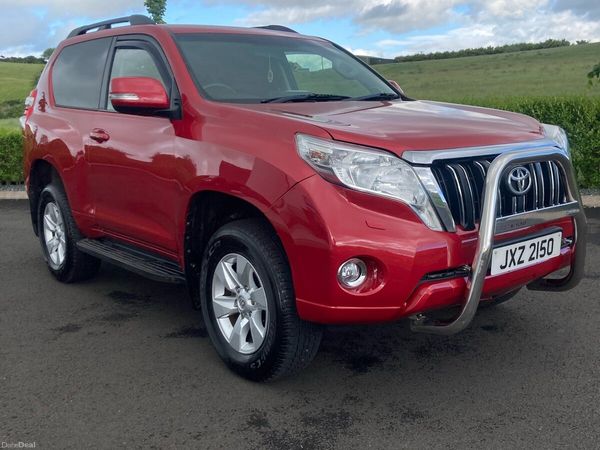 Toyota Land Cruiser Unknown, Unknown, 2016, Red