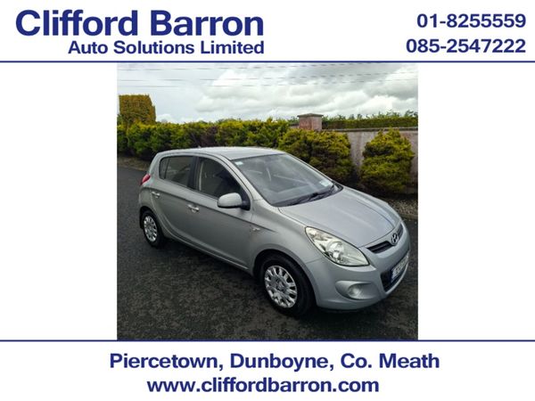 Hyundai i20 Hatchback, Petrol, 2012, Silver