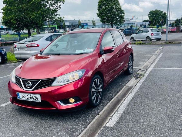 Nissan Pulsar Hatchback, Diesel, 2016, Red