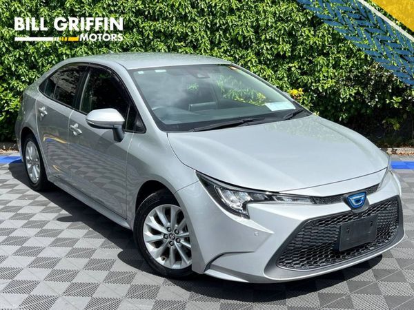 Toyota Corolla Saloon, Petrol Hybrid, 2021, Silver
